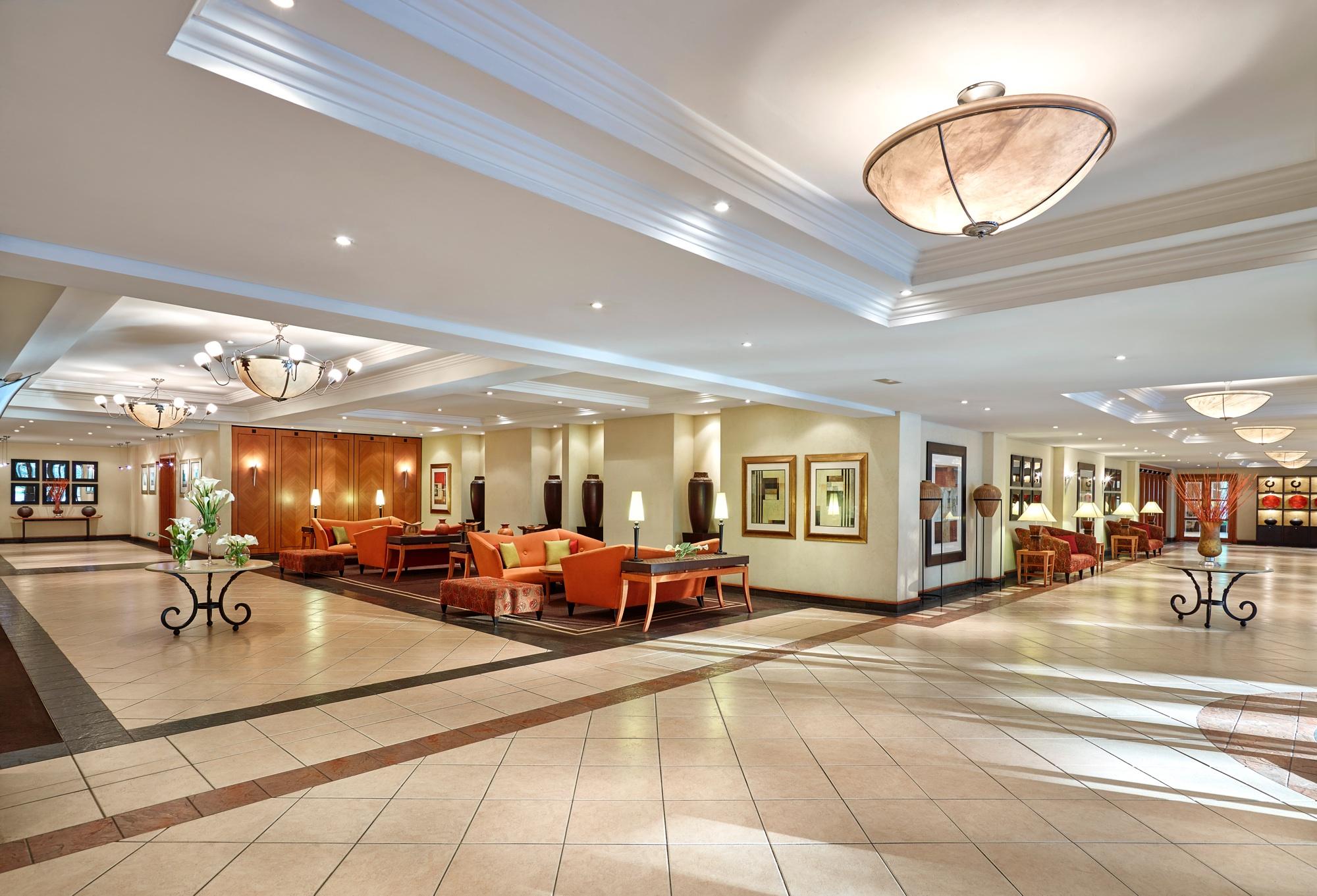 Taj Pamodzi Lusaka Exterior photo The lobby of the Hilton London Heathrow