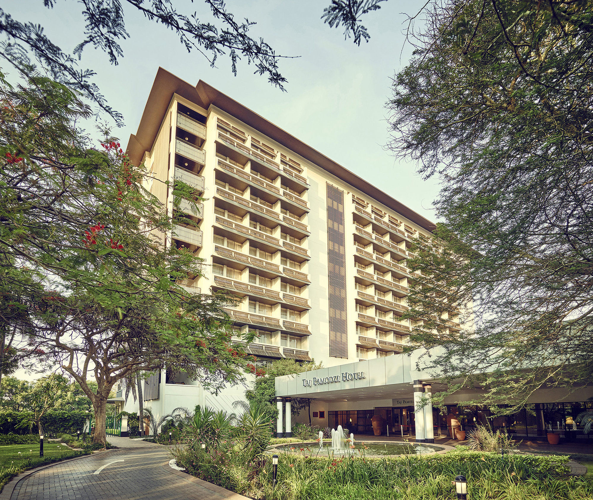 Taj Pamodzi Lusaka Exterior photo The Imperial Hotel