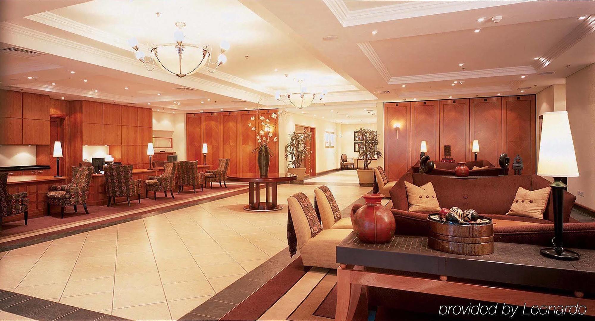 Taj Pamodzi Lusaka Exterior photo The lobby of the hotel