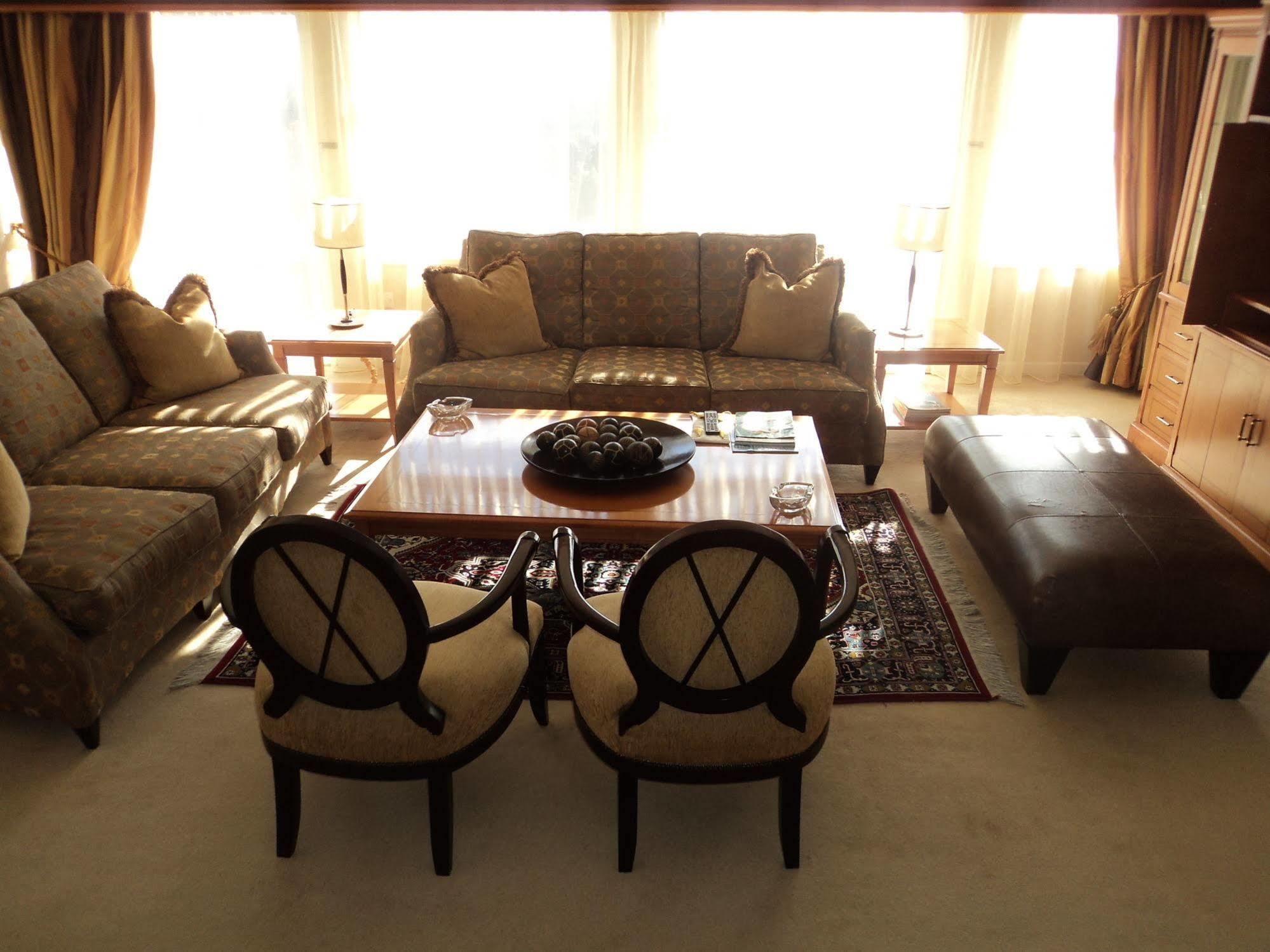 Taj Pamodzi Lusaka Exterior photo A living room in a private house